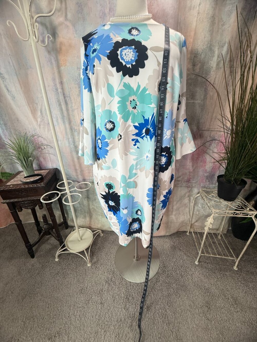 πCalvin Klein Oversized Blue & Teal Floral Pattern Dress with 3/4 Bell Sleeves - Picture 6 of 14